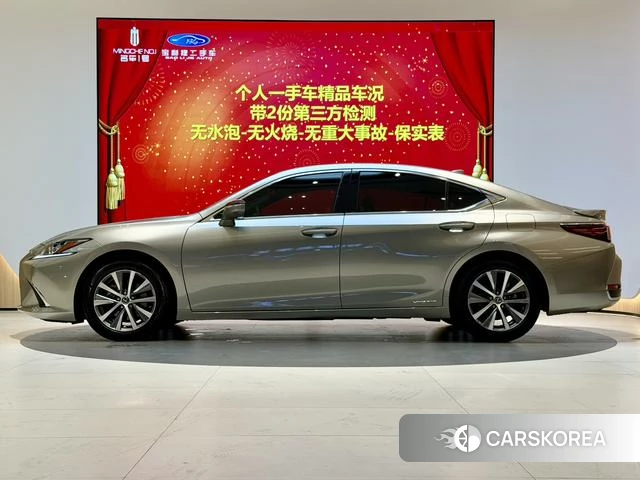 Lexus ES 2021 Серебристо-серый из Китая, фото 3