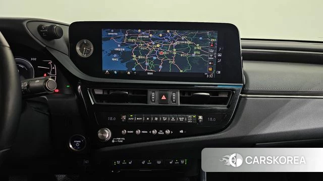 Lexus ES300h 7th generation 2021 Серый из Кореи, фото 3
