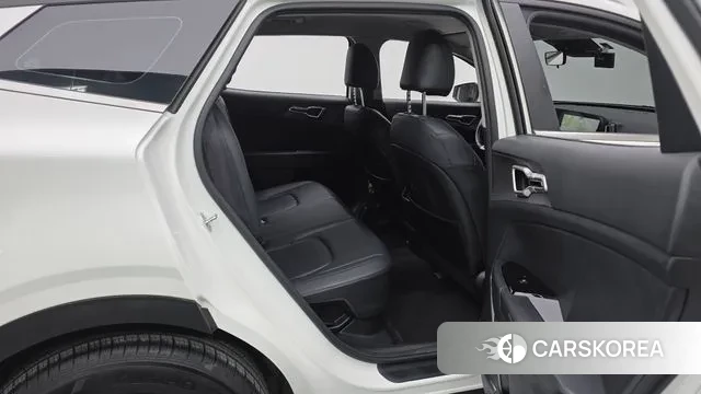 Kia Sportage 5th Generation Hybrid 2021 Белый из Кореи, фото 3