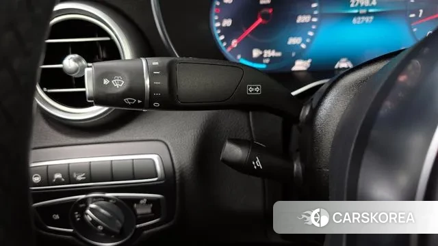 Mercedes-Benz C-Class W205 2022 Белый из Кореи, фото 3