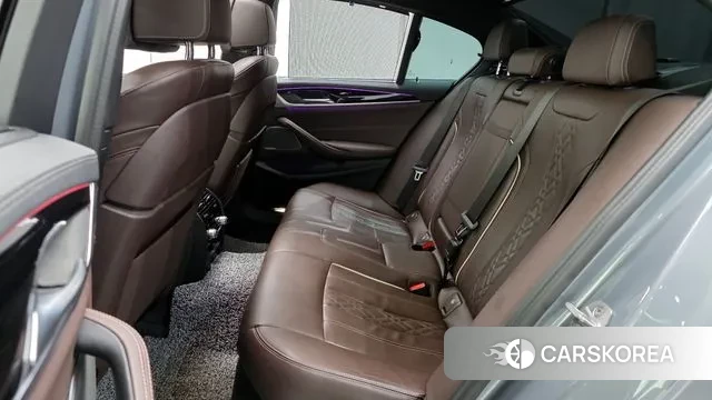 BMW 5 Series (G30) 2022 Серый из Кореи, фото 3