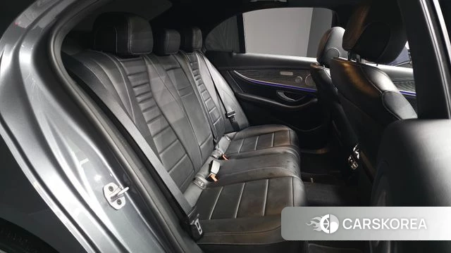 Mercedes-Benz E-Class W213 2022 Серый из Кореи, фото 3