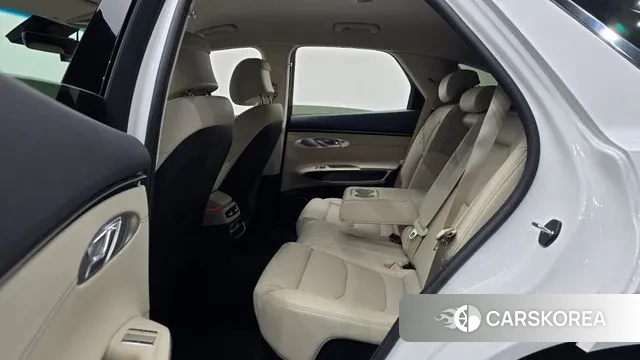 Genesis GV70 2024 Белый из Кореи, фото 3