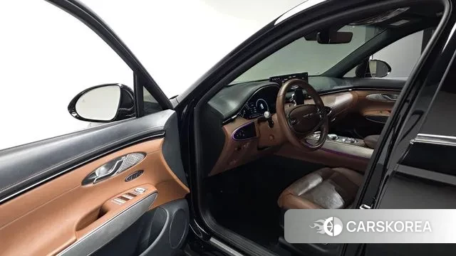 Genesis GV70 2021 Черный из Кореи, фото 3