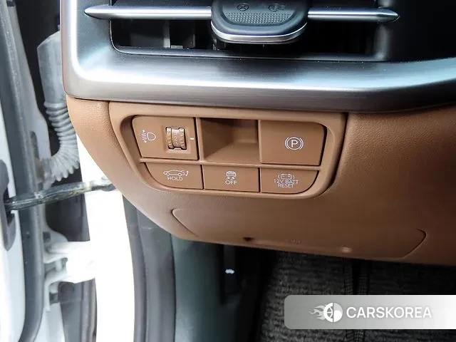 Hyundai Grandeur Hybrid (GN7) 2023 Белый из Кореи, фото 3