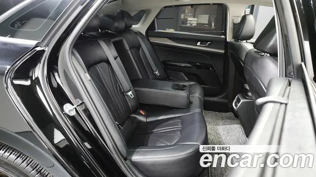 Kia K5 3rd generation 2023 Черный из Кореи, фото 3