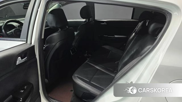 Kia Sportage 4th Generation 2018 Белый из Кореи, фото 3