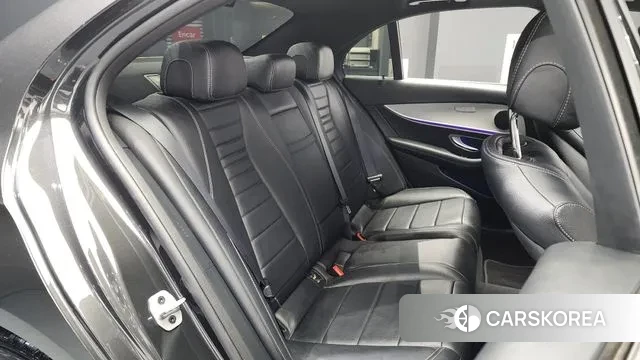 Mercedes-Benz E-Class W213 2021 Серый из Кореи, фото 3