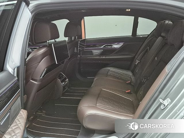 BMW 7 Series (G11) 2021 Цвет тростника из Кореи, фото 3