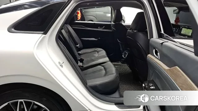 Kia K5 3rd generation 2022 Белый из Кореи, фото 3