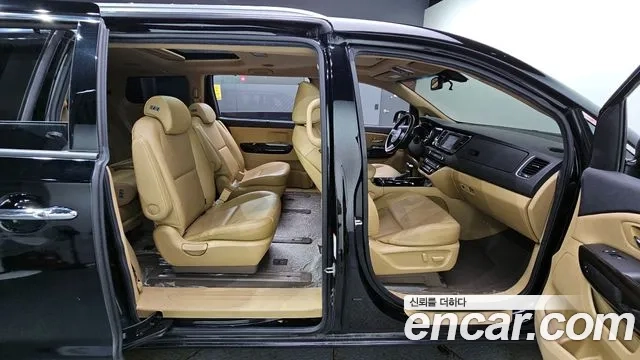 Kia The New Carnival 2020 Черный из Кореи, фото 3