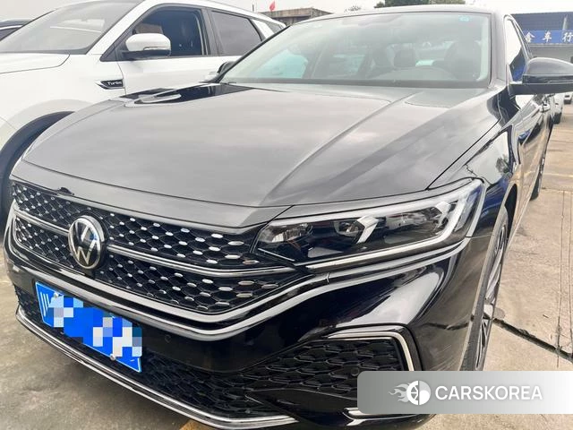 Volkswagen Passat 2022 Черный из Китая, фото 3