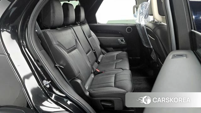 Land Rover Discovery 5 2018 Черный из Кореи, фото 3