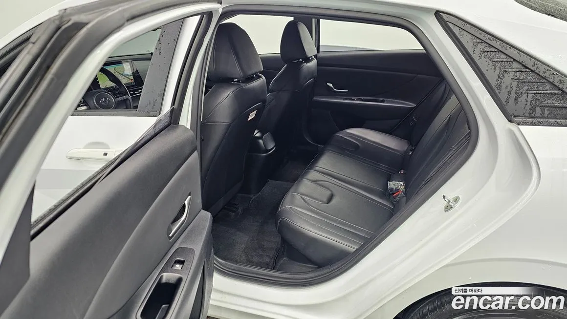 Hyundai Avante Hybrid (CN7) 2021 Белый из Кореи, фото 3