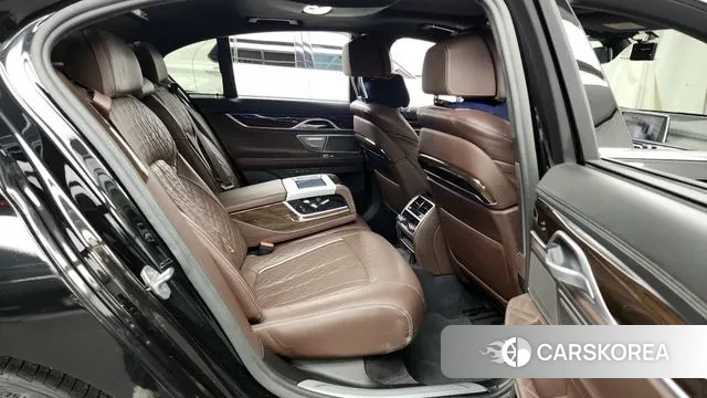 BMW 7 Series (G11) 2020 Черный из Кореи, фото 3