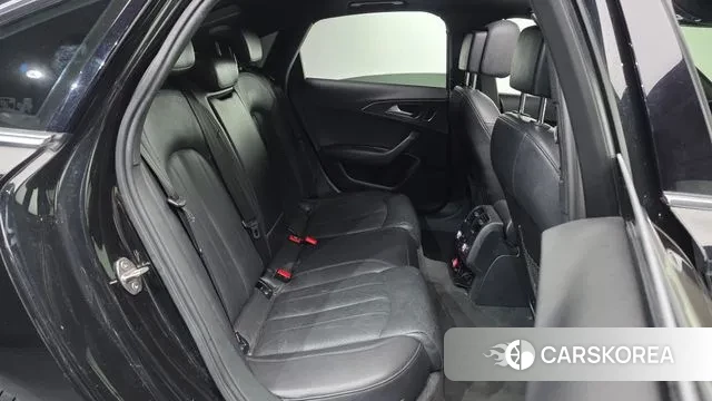 Audi New A6 2018 Черный из Кореи, фото 3