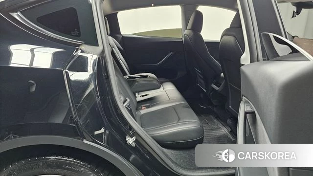 Tesla Model Y 2023 Черный из Кореи, фото 3