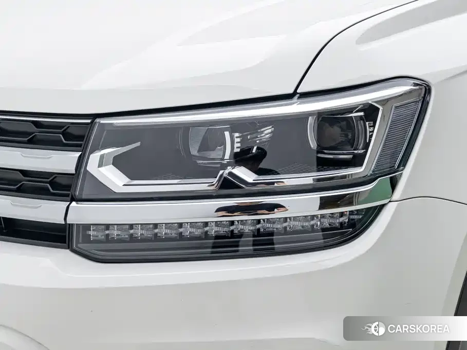 Volkswagen Tharu 2022 Белый из Китая, фото 3