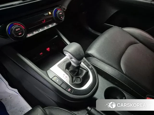 Kia The New K3 2nd generation 2021 Серый из Кореи, фото 3