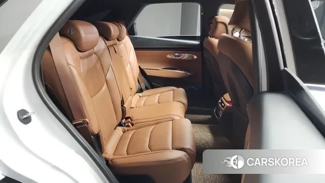 Genesis GV70 2023 Белый из Кореи, фото 3