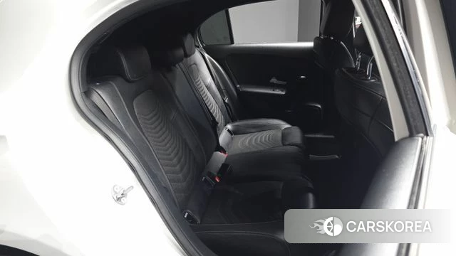 Mercedes-Benz A-Class W177 2020 Белый из Кореи, фото 3