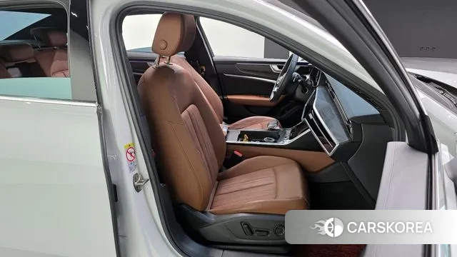 Audi A6 (C8) 2022 Белый из Кореи, фото 3