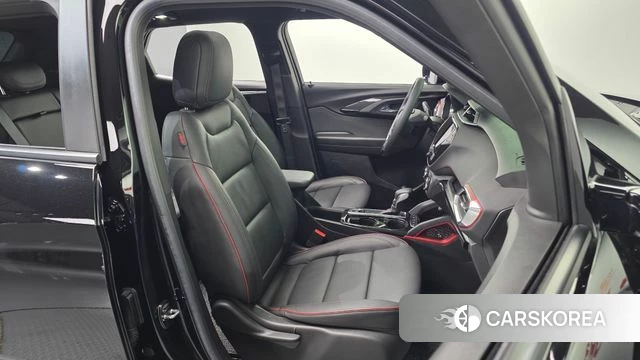 Chevrolet (GM Daewoo) Trailblazer 2022 Черный из Кореи, фото 3