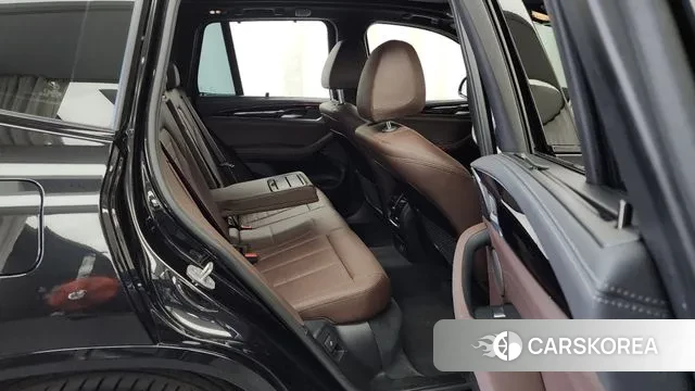 BMW X3 (G01) 2023 Черный из Кореи, фото 3