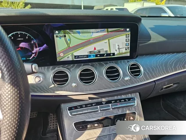 Mercedes-Benz E-Class W213 2020 Белый из Кореи, фото 3