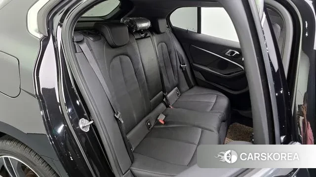 BMW 1 Series (F40) 2022 Черный из Кореи, фото 3