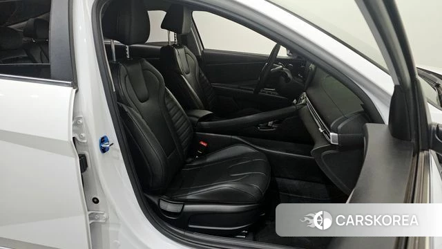 Hyundai Avante (CN7) 2021 Белый из Кореи, фото 3