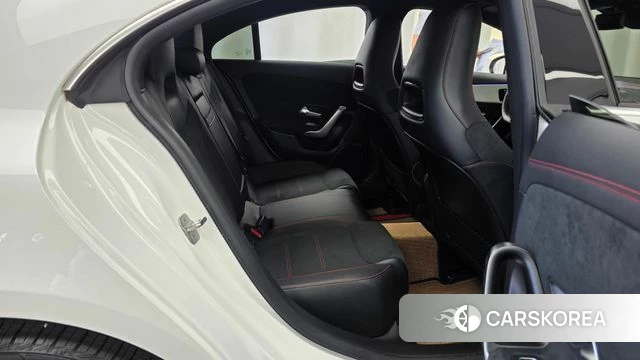 Mercedes-Benz CLA-Class C118 2023 Белый из Кореи, фото 3