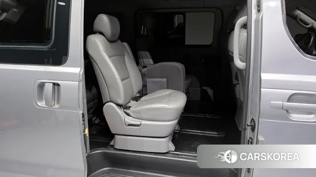 Hyundai The New Grand Starex 2019 Серебристо-серый из Кореи, фото 3