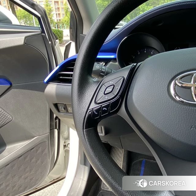 Toyota C-HR 2022 Белый из Китая, фото 3
