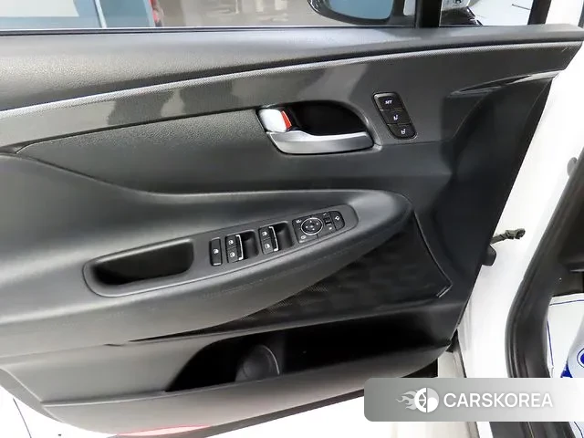 Hyundai The New Santa Fe 2021 Белый из Кореи, фото 3