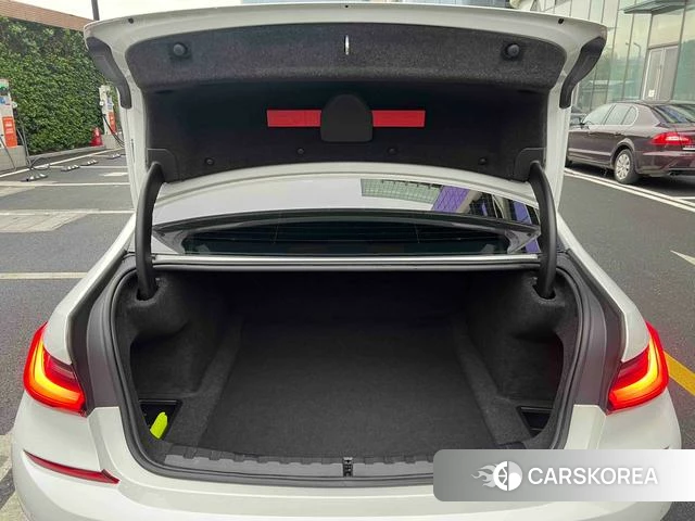 BMW 3 series 2021 Белый из Китая, фото 3