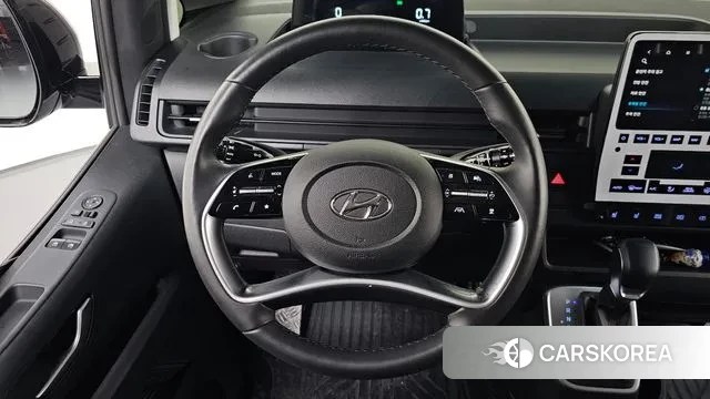 Hyundai Staria 2022 Серебристо-серый из Кореи, фото 3