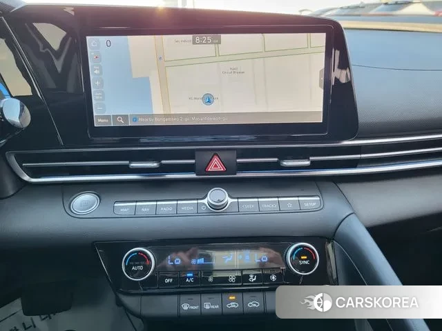 Hyundai The New Avante (CN7) 2023 Белый из Кореи, фото 3