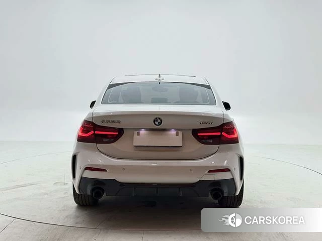 BMW 1 series 2023 Белый из Китая, фото 3