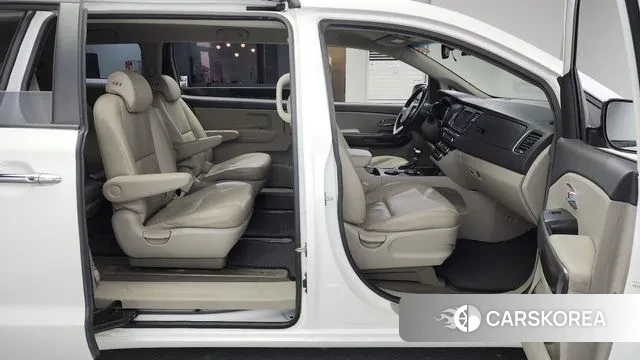 Kia The New Carnival 2018 Белый из Кореи, фото 3