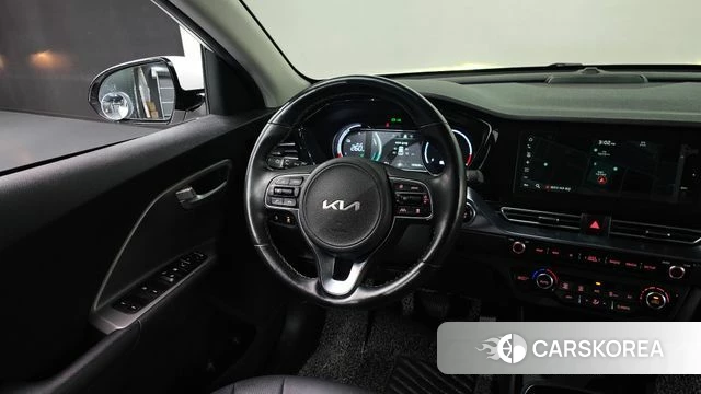 Kia Niro Plus 2022 Белый из Кореи, фото 3