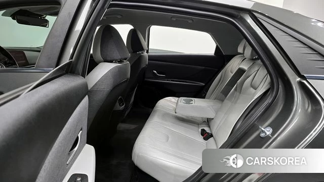 Hyundai Avante Hybrid (CN7) 2023 Серый из Кореи, фото 3