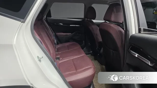 Kia Seltos 2022 Белый из Кореи, фото 3