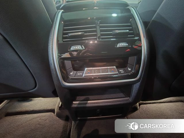 BMW X6 (G06) 2025 Серебристо-серый из Кореи, фото 3