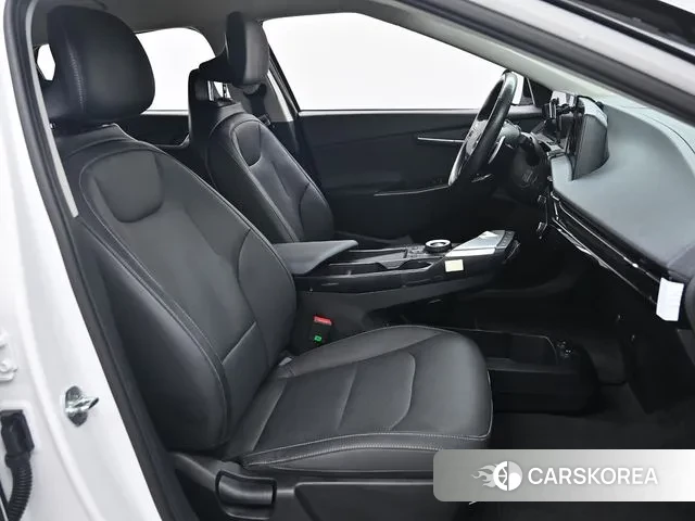 Kia EV6 2022 Белый из Кореи, фото 3