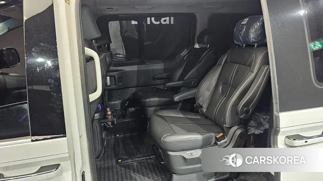 Hyundai Staria 2024 Белый из Кореи, фото 3