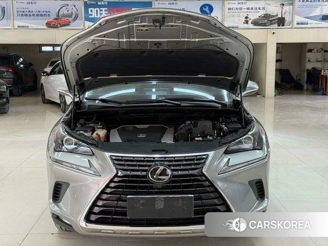 Lexus NX 2021 Серебристо-серый из Китая, фото 3