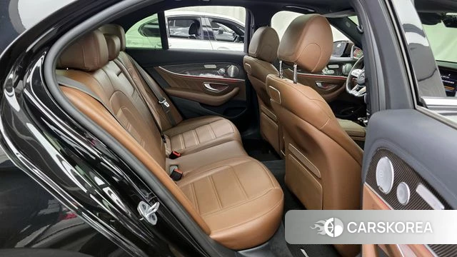 Mercedes-Benz E-Class W213 2019 Черный из Кореи, фото 3