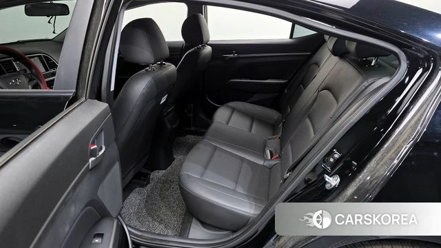 Hyundai Avante AD 2018 Черный из Кореи, фото 3
