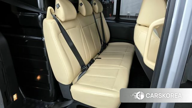 Hyundai Staria 2023 Серебряный из Кореи, фото 3